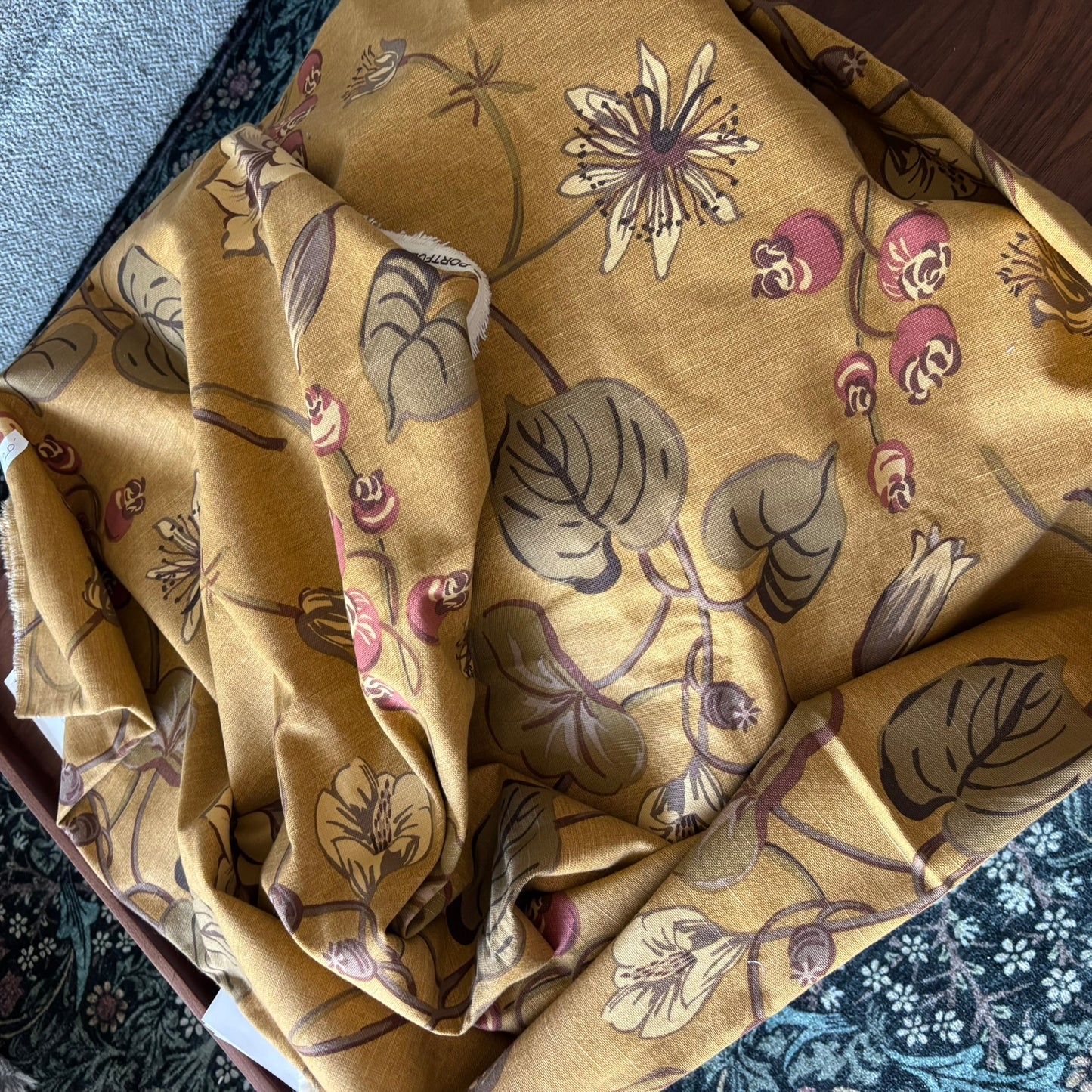 Vintage  Gold Floral